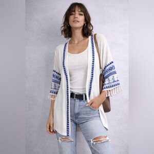 Entro Boho Embroidered Fringe Kimono Cardigan Open Front White Blue Size L